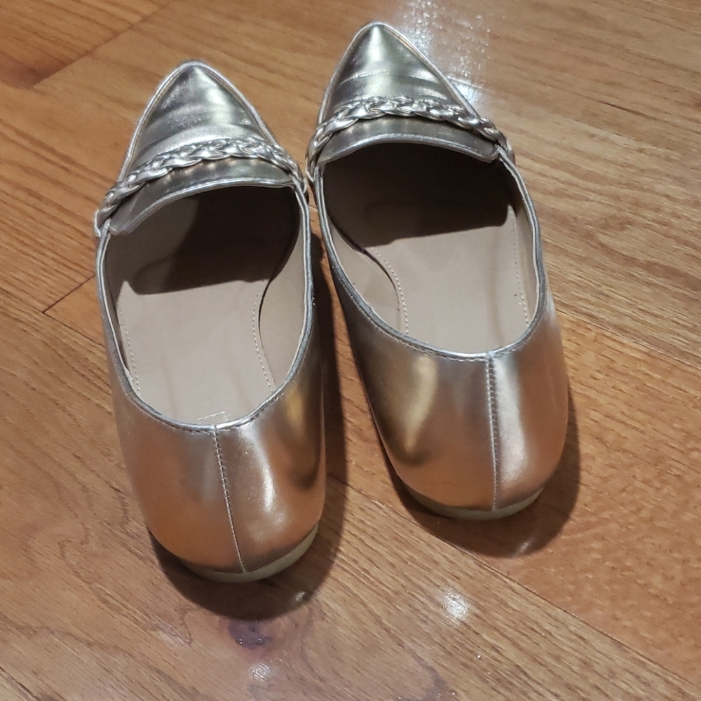 Shoes - Picture 3 of 4